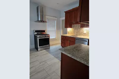 33 Speedwell St, Boston, MA 02122 - Photo 3