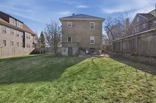 25 Spruce St, Watertown, MA 02472 - Photo 35