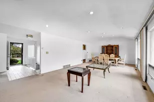 37 Bemis Rd, Holyoke, MA 01040 - Photo 5