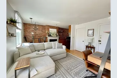 4 Derne St #3, Boston, MA 02114 - Photo 3