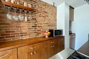 4 Derne St, Boston, MA 02114 - Photo 7