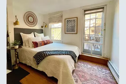 4 Derne St #3, Boston, MA 02114 - Photo 9