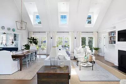 8 Paddock Rd, Oak Bluffs, MA 02557 - Photo 5