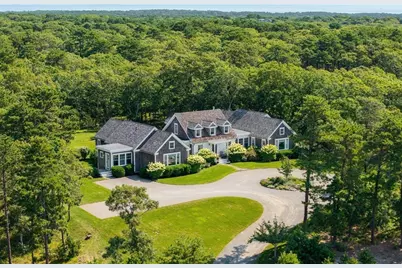 8 Paddock Rd, Oak Bluffs, MA 02557 - Photo 3