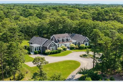 8 Paddock Rd, Oak Bluffs, MA 02557 - Photo 3