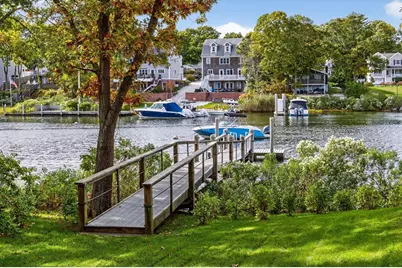 23 Childs River Rd, Falmouth, MA 02536 - Photo 5