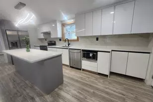 52 Glenwood Rd, Lynn, MA 01904 - Photo 13