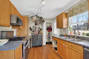 27 Robin Rd, Westborough, MA 01581 - Photo 11