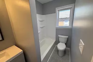 21B Washburn St, Worcester, MA 01610 - Photo 11