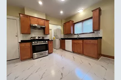 36 Golden #1, Medford, MA 02155 - Photo 1