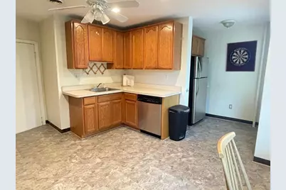 394 Riverway #4, Boston, MA 02115 - Photo 5