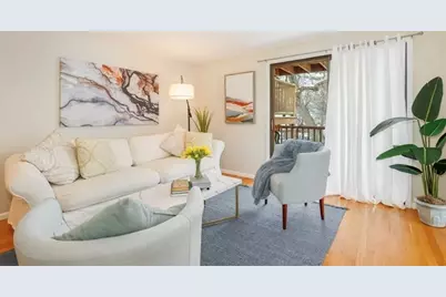 25 Rockland Street #7, Boston, MA 02131 - Photo 3