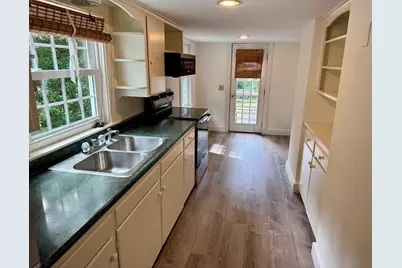 198 Main St #2, Sandwich, MA 02563 - Photo 9