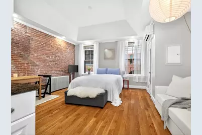 52 Temple #5, Boston, MA 02114 - Photo 3