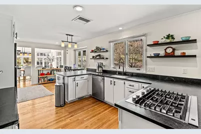 16 Beaver Pond Rd, Beverly, MA 01915 - Photo 9