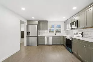 92 Summer St, Brockton, MA 02302 - Photo 3