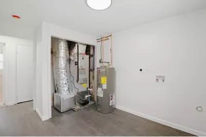 92 Summer St, Brockton, MA 02302 - Photo 15