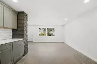 92 Summer St, Brockton, MA 02302 - Photo 5