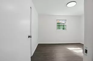 92 Summer St, Brockton, MA 02302 - Photo 13