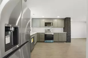 92 Summer St, Brockton, MA 02302 - Photo 11