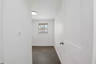 92 Summer St, Brockton, MA 02302 - Photo 17