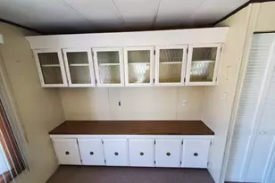 1830 Country St, Attleboro, MA 02703 - Photo 5