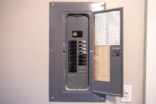 44 Mill St, Boston, MA 02122 - Photo 29