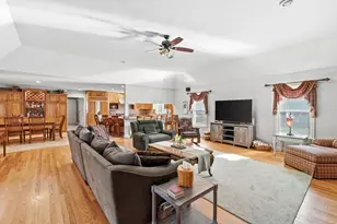 40 Fiorenza Dr, Wilmington, MA 01887 - Photo 11