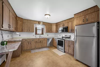 17 Roland Ave, Dracut, MA 01826 - Photo 9