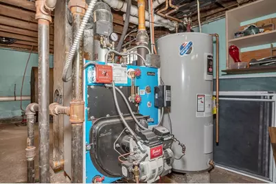 17 Roland Ave, Dracut, MA 01826 - Photo 27