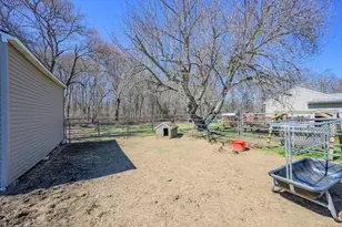 210 Charlotte White Rd, Westport, MA 02790 - Photo 27