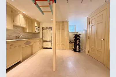 79 Pinckney, Boston, MA 02114 - Photo 17