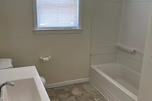 61 Tecumseh St, Fall River, MA 02721 - Photo 5