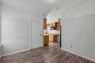 128 Cambridge St, Fall River, MA 02721 - Photo 15