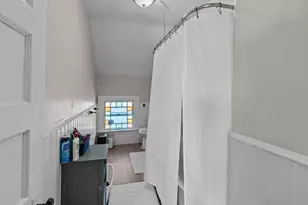 128 Cambridge St, Fall River, MA 02721 - Photo 35