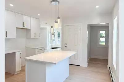 62 Arthur St, Brockton, MA 02301 - Photo 5