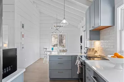 309 Barnes, Oak Bluffs, MA 02557 - Photo 17