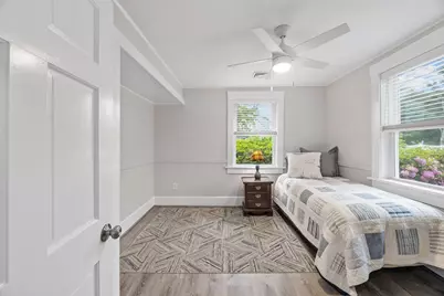 24 Cove St, Wareham, MA 02558 - Photo 9