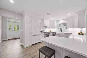 24 Cove St, Wareham, MA 02558 - Photo 3