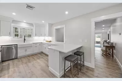 24 Cove St, Wareham, MA 02558 - Photo 7