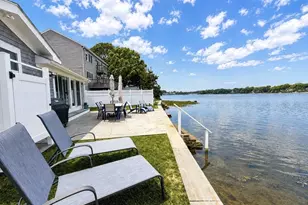 24 Cove St, Wareham, MA 02558 - Photo 1