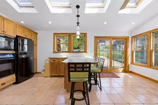 430 E 8th St, Boston, MA 02127 - Photo 3