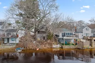 15 Ocean Ave, Halifax, MA 02338 - Photo 9