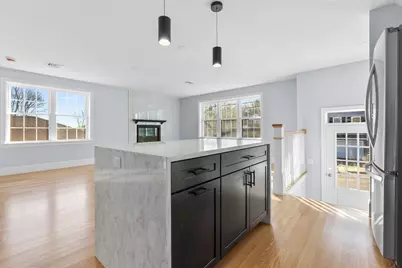 35 Liberty Ave, Revere, MA 02151 - Photo 5