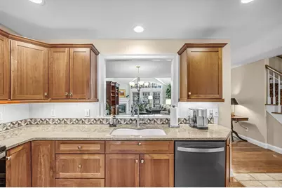 227 Pinehurst Dr #227, East Longmeadow, MA 01028 - Photo 5