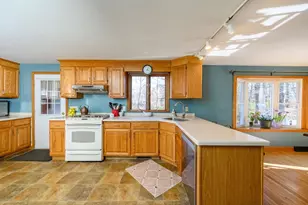 353 Birchbark Dr, Hanson, MA 02341 - Photo 9