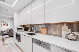 32 Traveler St, Boston, MA 02118 - Photo 7