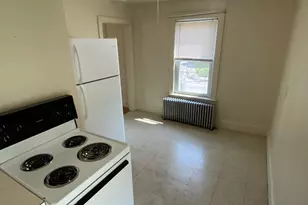 114 King St, Northampton, MA 01060 - Photo 3
