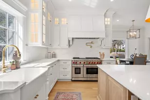 1 Tuttle Ln, Lynnfield, MA 01940 - Photo 5