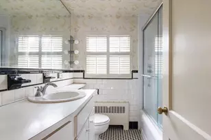 11 Kent Square, Brookline, MA 02446 - Photo 5